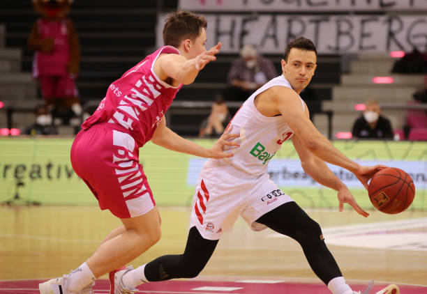 再次面临调 再次面临调